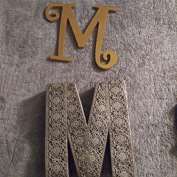 M initial decor - Picture 2 of 2